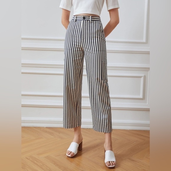 NWT MOTF Striped Cropped Cargo Pants - Picture 1 of 9